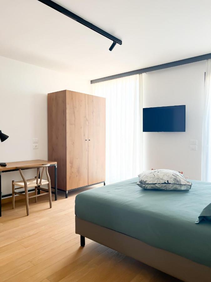 Glass House - Smart & Parking Hotel 4*