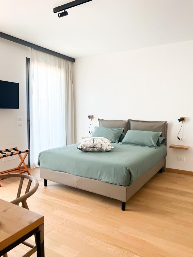 Glass House - Smart & Parking 4*