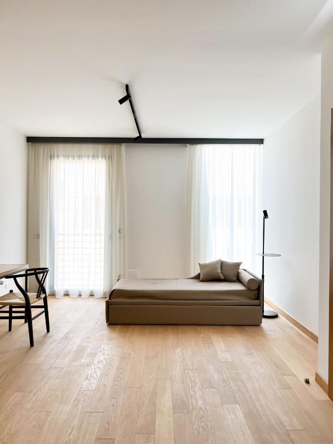 Glass House - Smart & Parking 4* Lecce