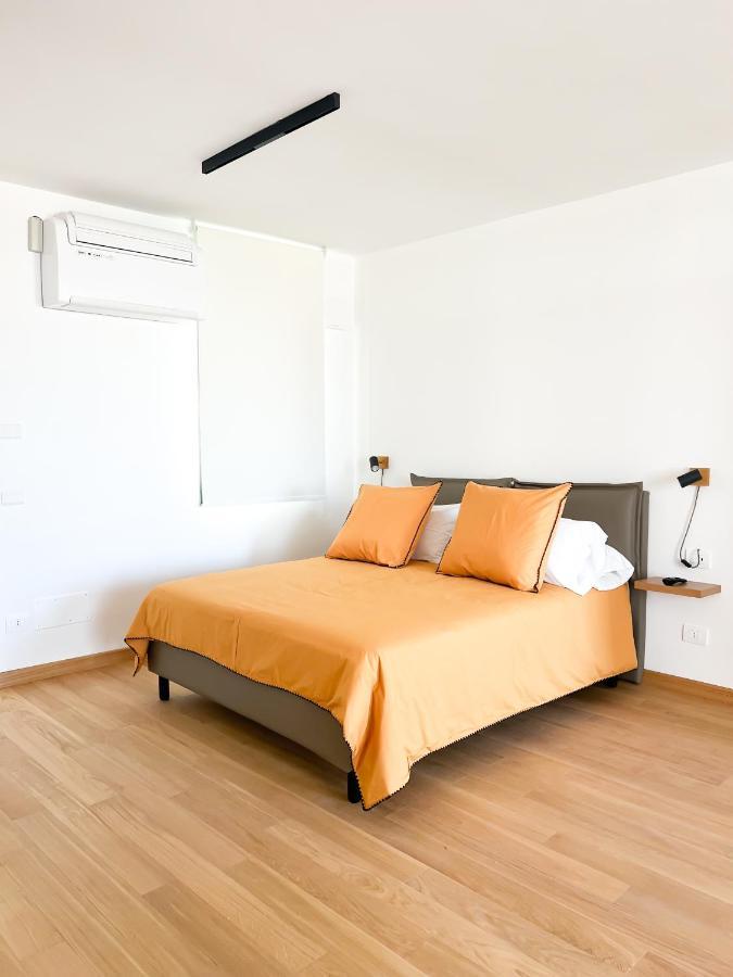 Glass House - Smart & Parking Hotel Lecce