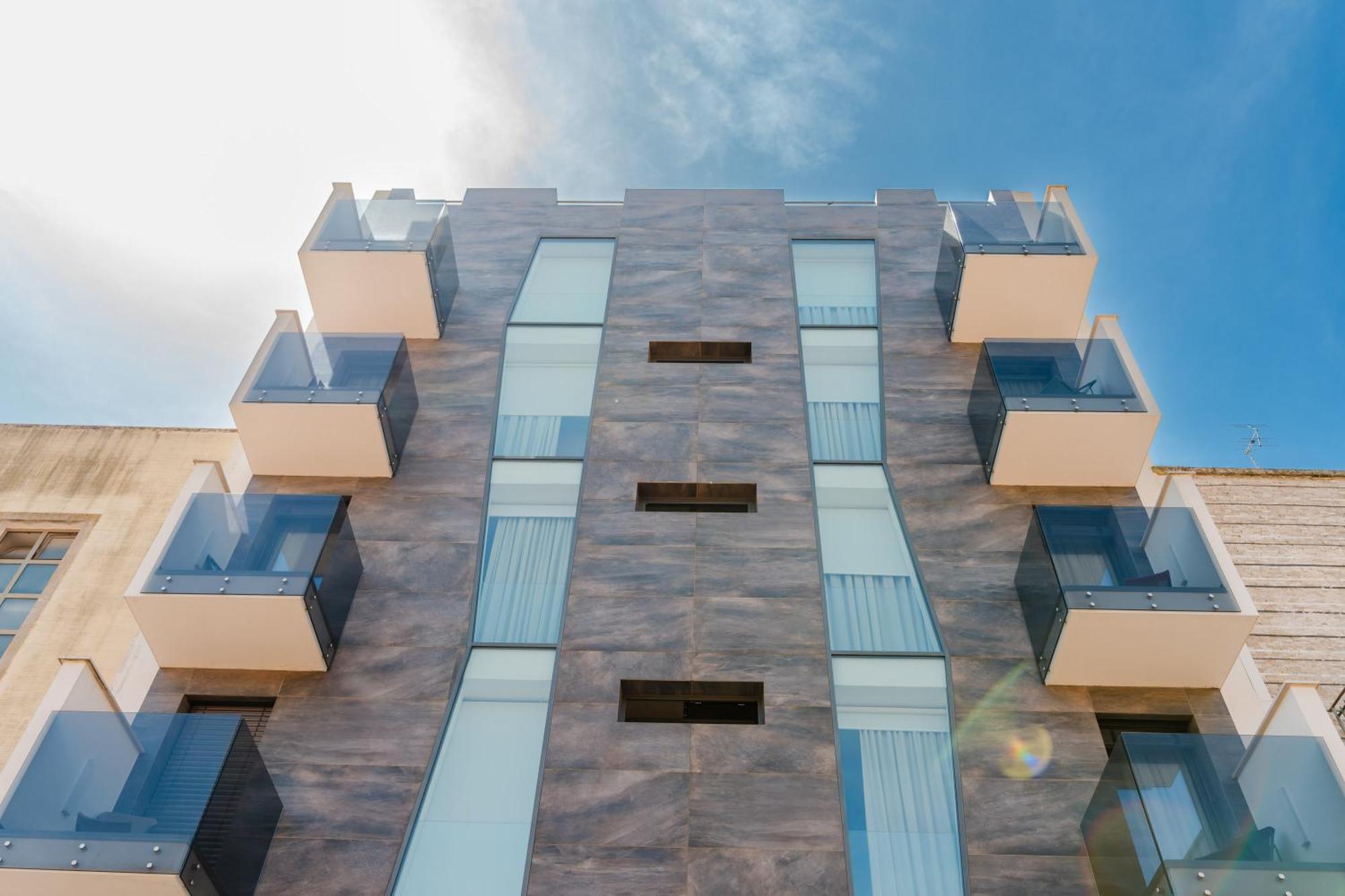 Glass House - Smart & Parking Hotel Lecce